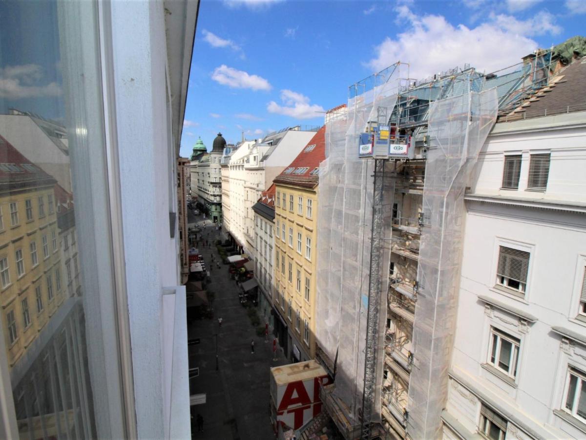 Apartment Opera By Interhome Вена Экстерьер фото